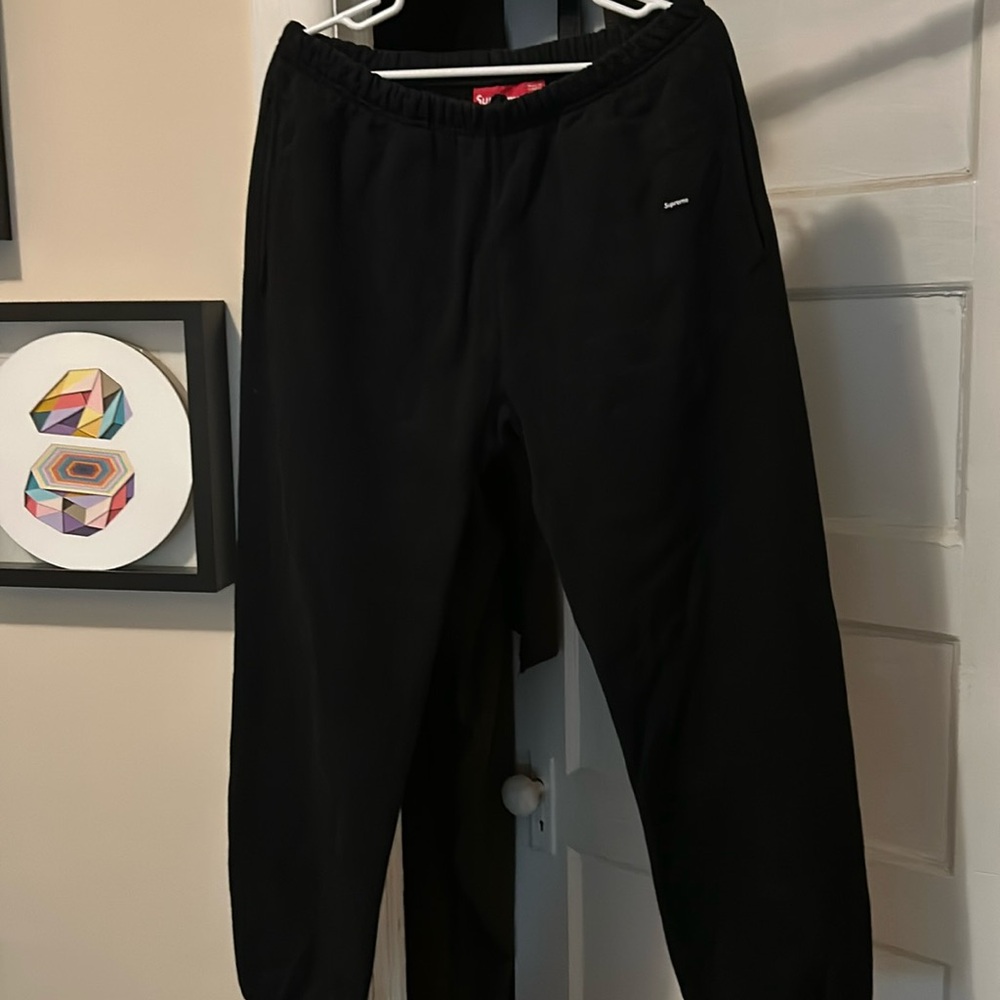 Supreme Small Logo Sweatpants